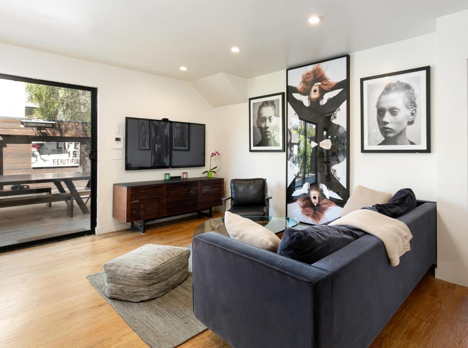 Venice Beach Two Bedroom Rooftop House With Parking Los Angeles