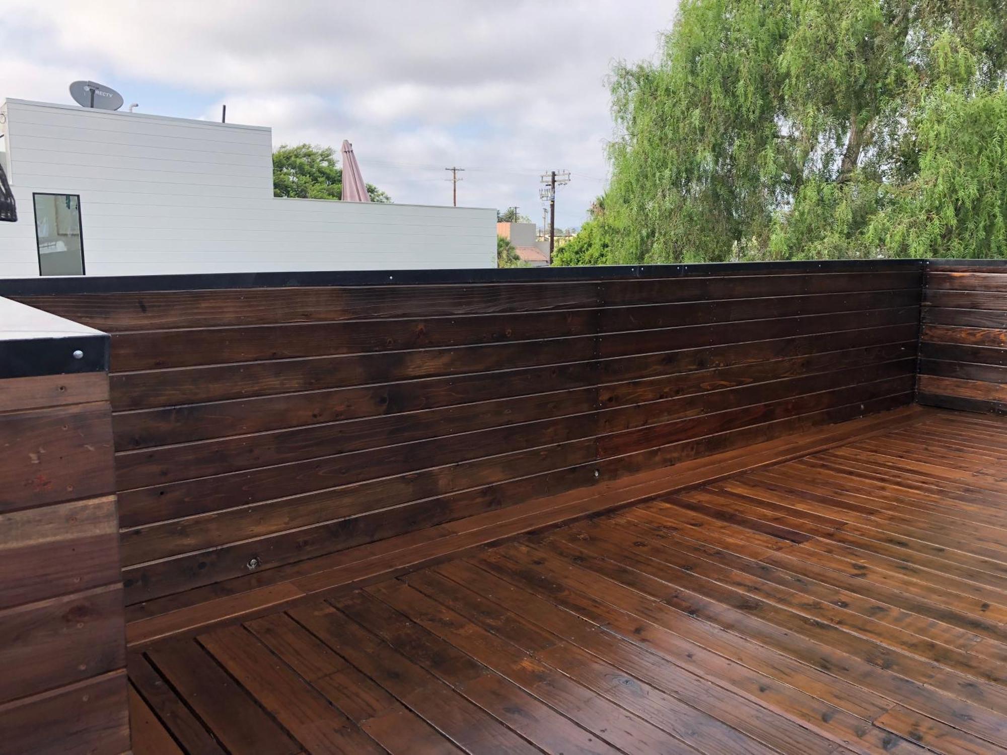 Venice Beach Two Bedroom Rooftop House With Parking * Los Angeles